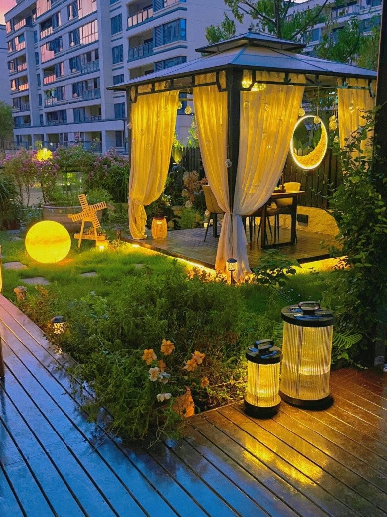 Muốn con có chỗ vui đùa và nuôi thỏ ông bố tự tay thiết kế sân vườn đẹp như mơ - 6