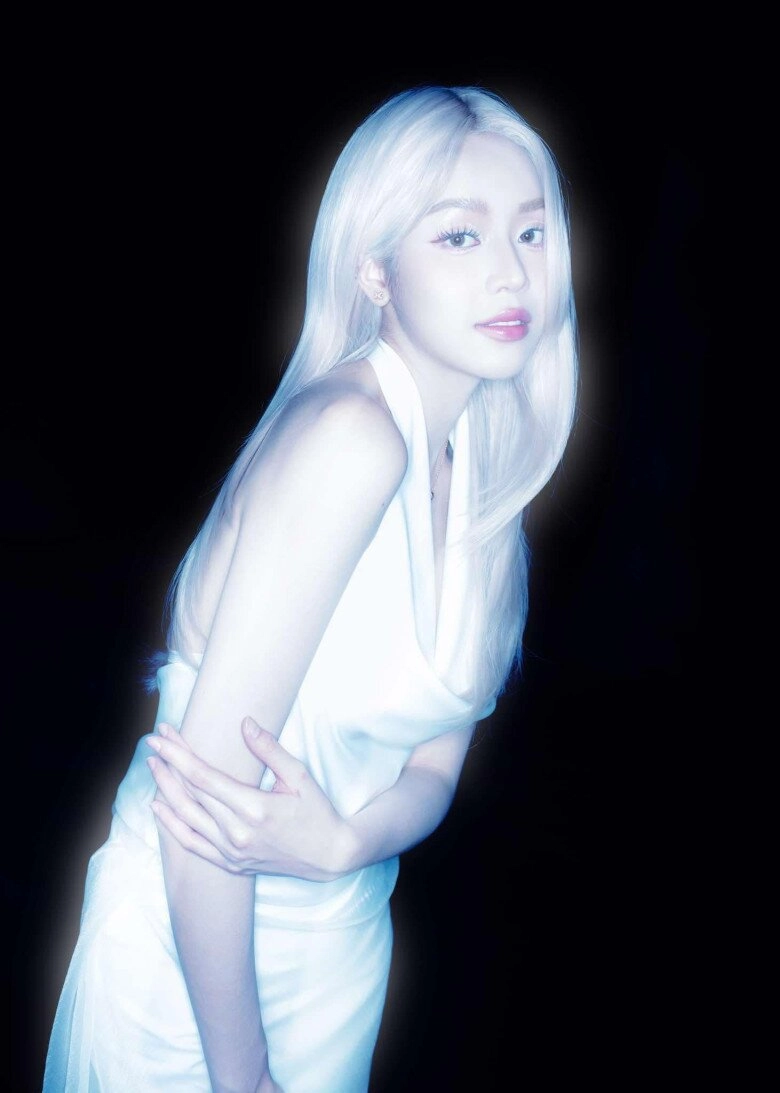 nàng thơ mới nhất của soobin hoàng sơn mặc váy trắng quá đẹp tham khảo ngay 8 outfit để hè này xuống phố - 3
