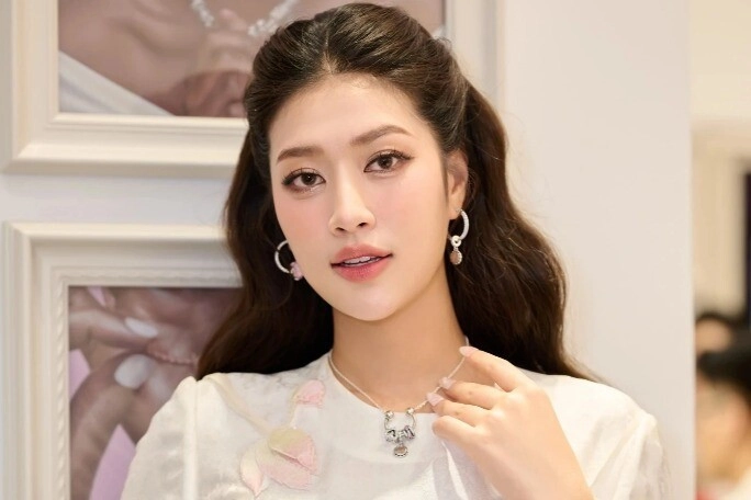 Người đẹp duy nhất đi thi chui miss grand international đem về giải thưởng đầu tiên trước hoa hậu thùy tiên - 3