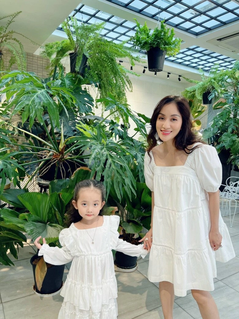 Phan hiển khoe thành quả trang trí sân vườn noel nhưng chứng tỏ độ nịnh khánh thi đỉnh cao - 10