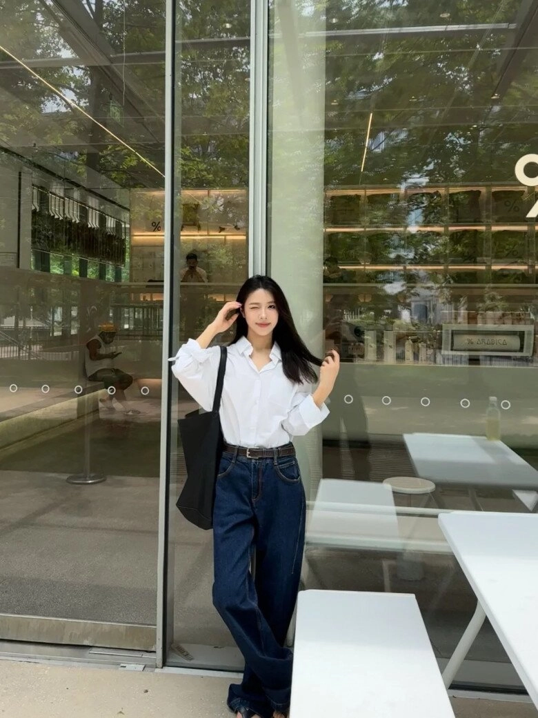 Phối áo sơ mi trắng với quần ống rộng thế nào vừa sang mà không mắc lỗi xuề xòa chị em công sở nên bỏ túi - 13