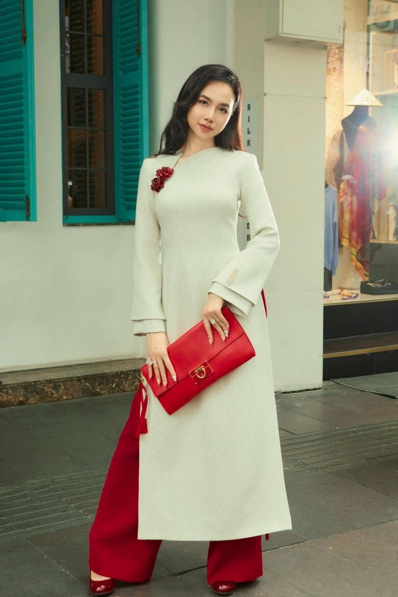 phú bà ngành điện ảnh là hoa khôi tây đô không chạy đua hàng hiệu chung thủy với trang phục mang chất liệu truyền thống - 14