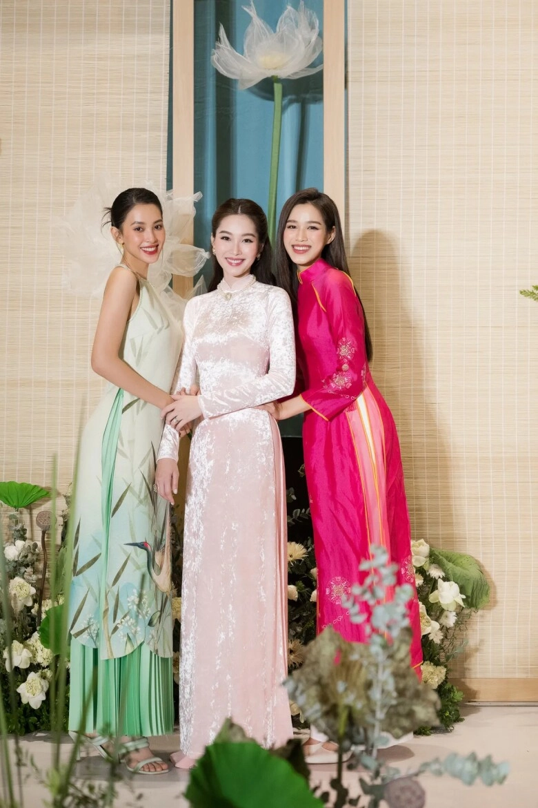 Sao việt diện áo dài đi ăn cưới được khen duyên dáng riêng nhật kim anh bị chỉ trích vì lỗi không ngờ - 8