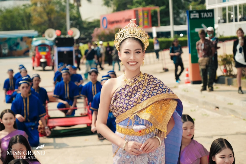 Sửng sốt trước các chiêu trò độc lạ của dàn thí sinh miss grand thailand 2025 - 12