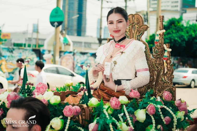 Sửng sốt trước các chiêu trò độc lạ của dàn thí sinh miss grand thailand 2025 - 13