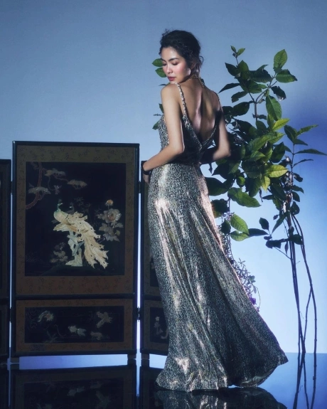 Tăng thanh hà tung ảnh mừng 83 ai cũng ngỡ ngàng vì hiếm lắm cô mới mặc hở cỡ này - 9