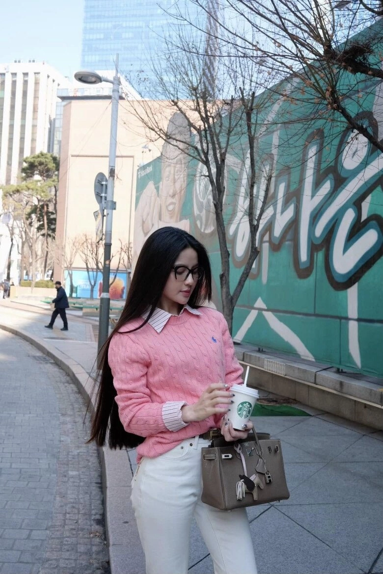 Thường xuyên khoe độ giàu có trên mxh nhưng chu thanh huyền bị phát hiện xài đi xài lại đúng 1 chiếc túi hiệu - 10