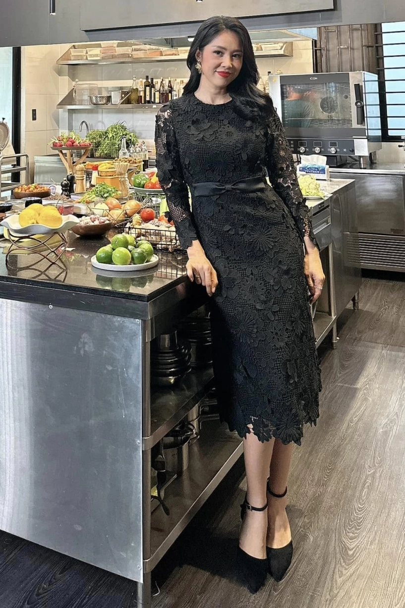 Trang phục khoe dáng của lê phương sau giảm 30 kg - 6