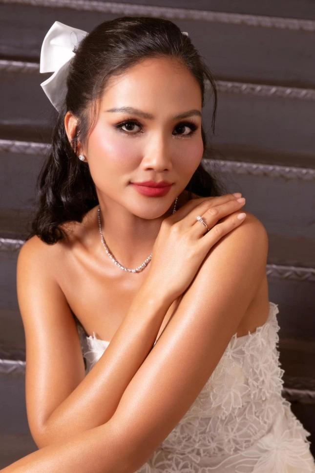 Vì sao hoa hậu hhen niê khánh vân ngọc châu đồng loạt gỡ bỏ danh hiệu - 2