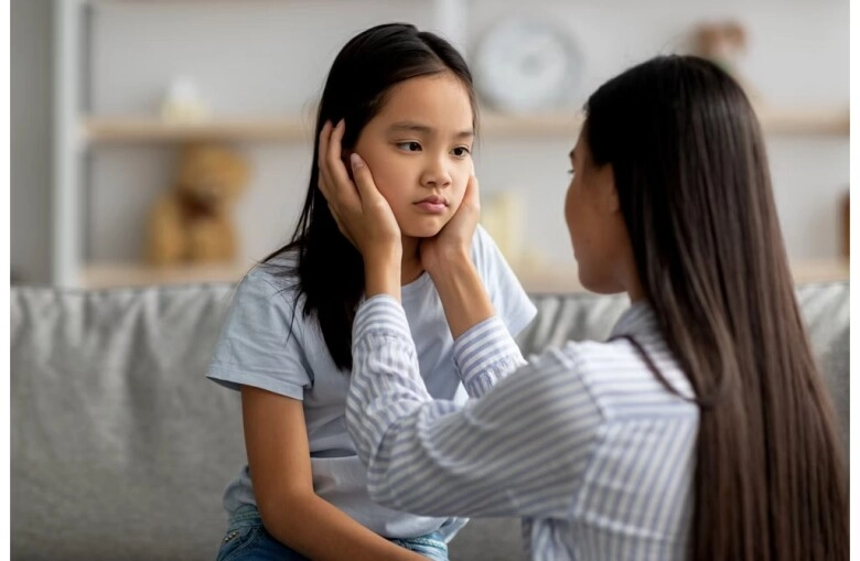 10 năm nuôi con riêng của chồng vào sinh nhật 40 tuổi được nhận quả bánh kem dòng chữ ghi trên bánh khiến tôi thót tim - 2