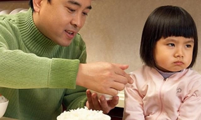 11 hành vi của cha mẹ khiến con gặp nhiều vấn đề khi trưởng thành - 2