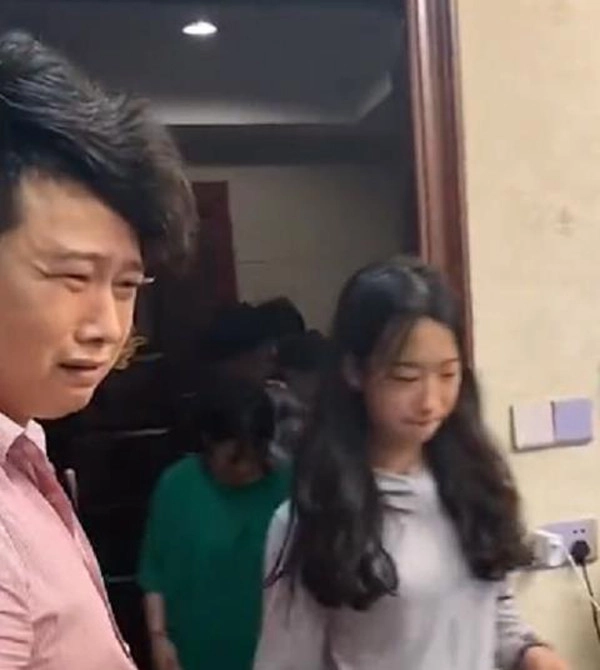 18 đứa cháu đến nhà chú nghỉ hè ăn hết hơn 10kg gạo một ngày - 2