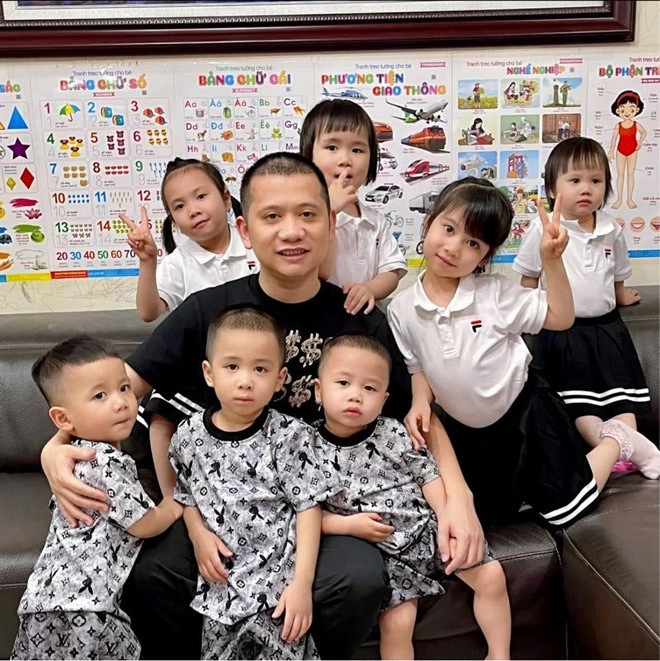 5 năm sinh 7 người con ông bố hà thành xoay như chong chóng - 3