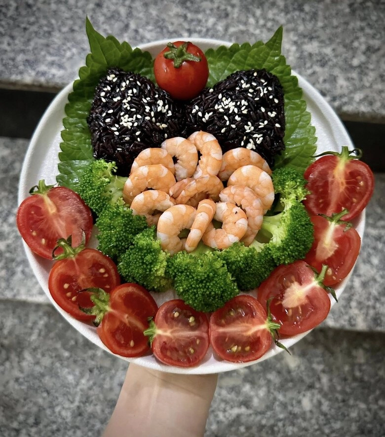 8x chia sẻ loạt cơm đĩa cực ngon nhưng bạn bè thắc mắc ăn thế sao đủ no sự thật hoàn toàn trái ngược - 11