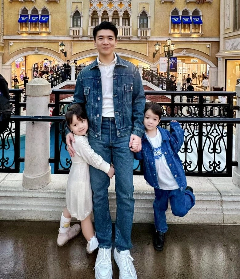 Anh chồng đỗ mỹ linh gác việc nghìn tỷ đi chơi cùng con chuẩn bố đơn thân vừa giàu vừa đảm - 4