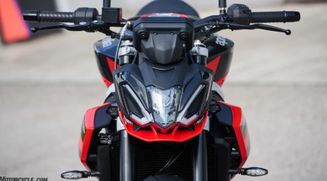 Aprilia tuono 457 2026 có thực sự là mảnh ghép hoàn hảo cho người mới vào cuộc chơi naked bike - 1