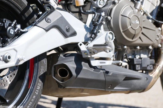 Aprilia tuono 457 2026 có thực sự là mảnh ghép hoàn hảo cho người mới vào cuộc chơi naked bike - 23