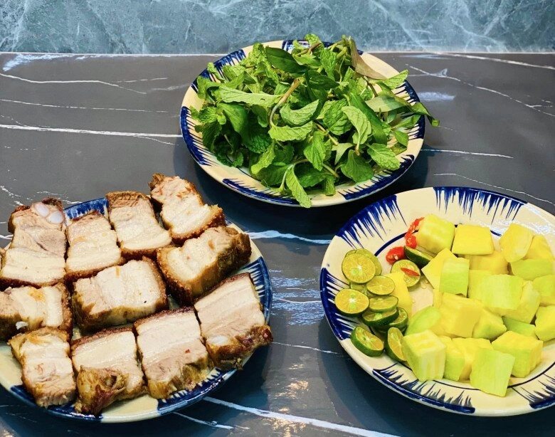 Ba chỉ lắc xoài tắc thơm ngon lạ miệng để nhâm nhi cuối tuần - 6