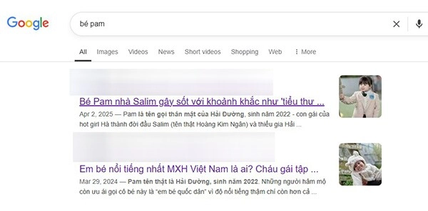 Bà mẹ đưa con đi khu vui chơi về nhà xem ảnh giật mình vì vô tình ngồi cạnh em bé nổi tiếng nhất mxh việt nam - 9