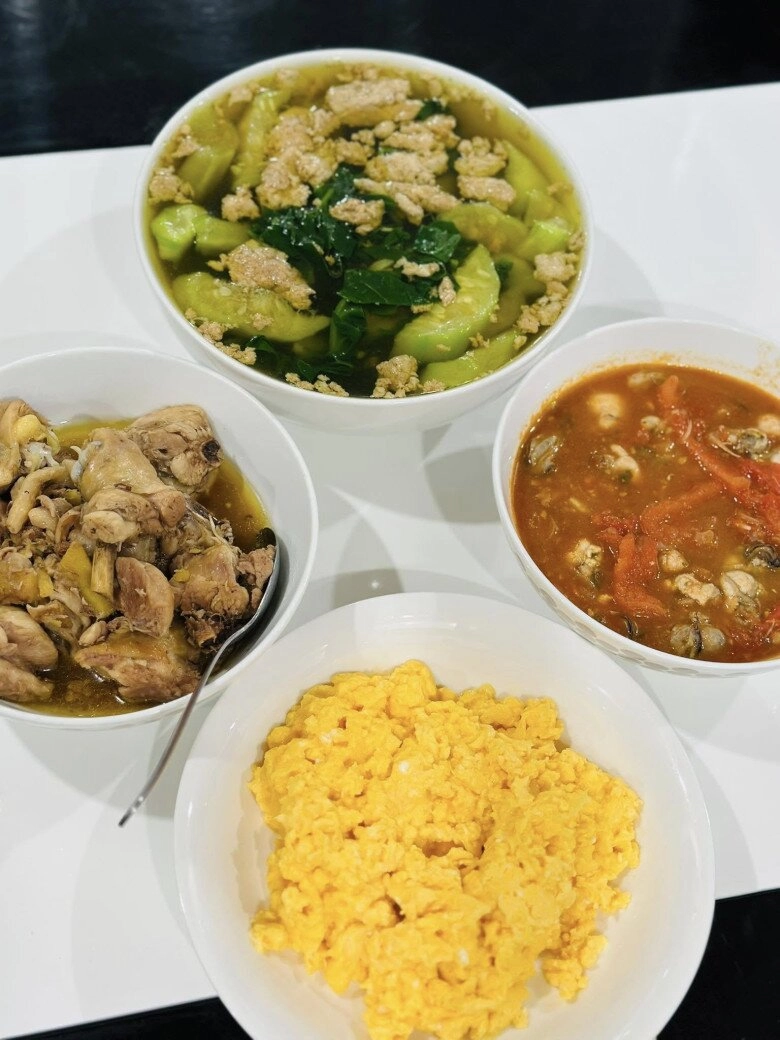bà trùm chân dài miền bắc và chồng chênh lệch ngoại hình nhưng nhìn mâm cơm là biết lấy đúng người - 6