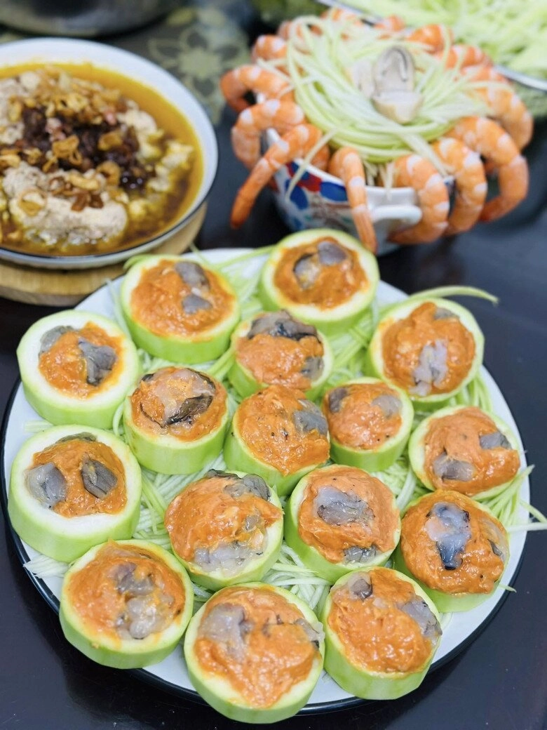 bà trùm chân dài miền bắc và chồng chênh lệch ngoại hình nhưng nhìn mâm cơm là biết lấy đúng người - 21