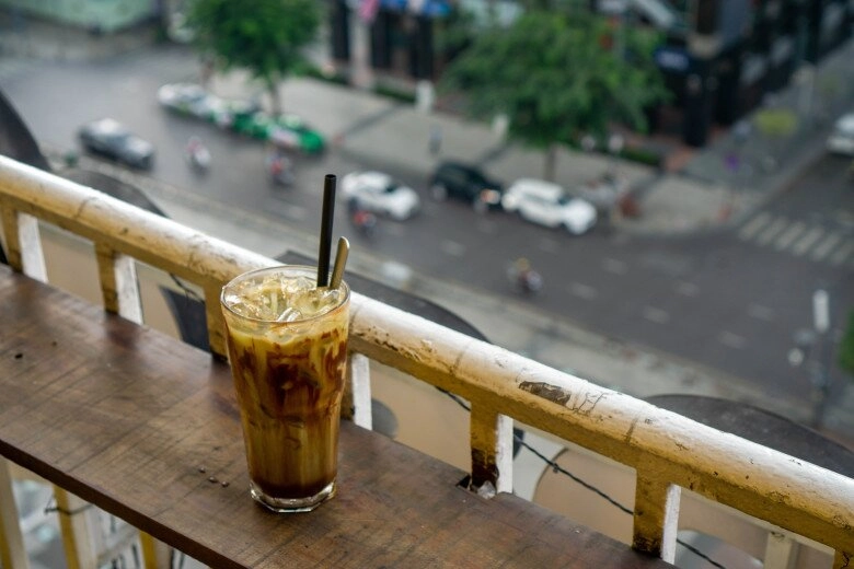 Bạc xỉu chút đắng chút ngọt đầy một sài gòn trong ly - 2