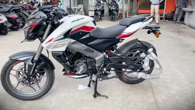 Bajaj ra mắt mẫu xe côn tay 160 mới với giá bán chỉ khoảng 40 triệu đồng - 5