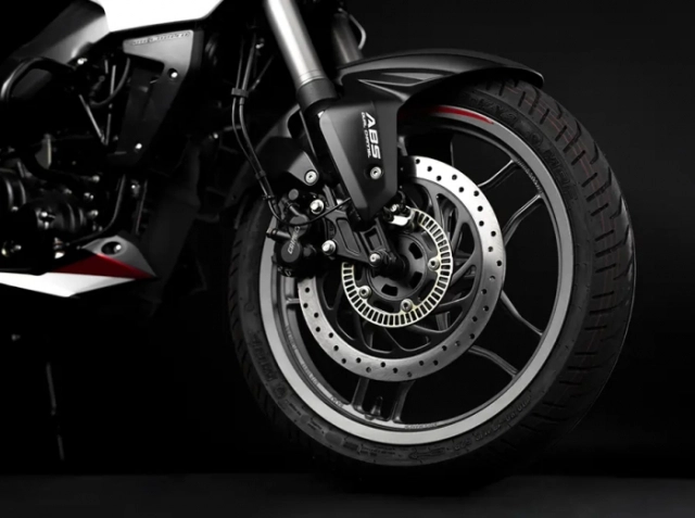 Bajaj ra mắt mẫu xe côn tay 160 mới với giá bán chỉ khoảng 40 triệu đồng - 8