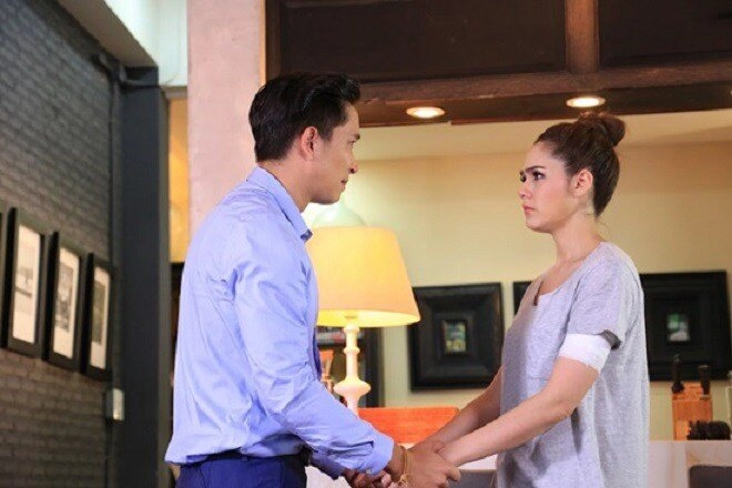Bạn trai cầu hôn bằng nhẫn 1 tỷ tôi từ chối đêm hôm ấy anh đưa một người đến nhà tôi vội gật đầu cưới ngay - 1