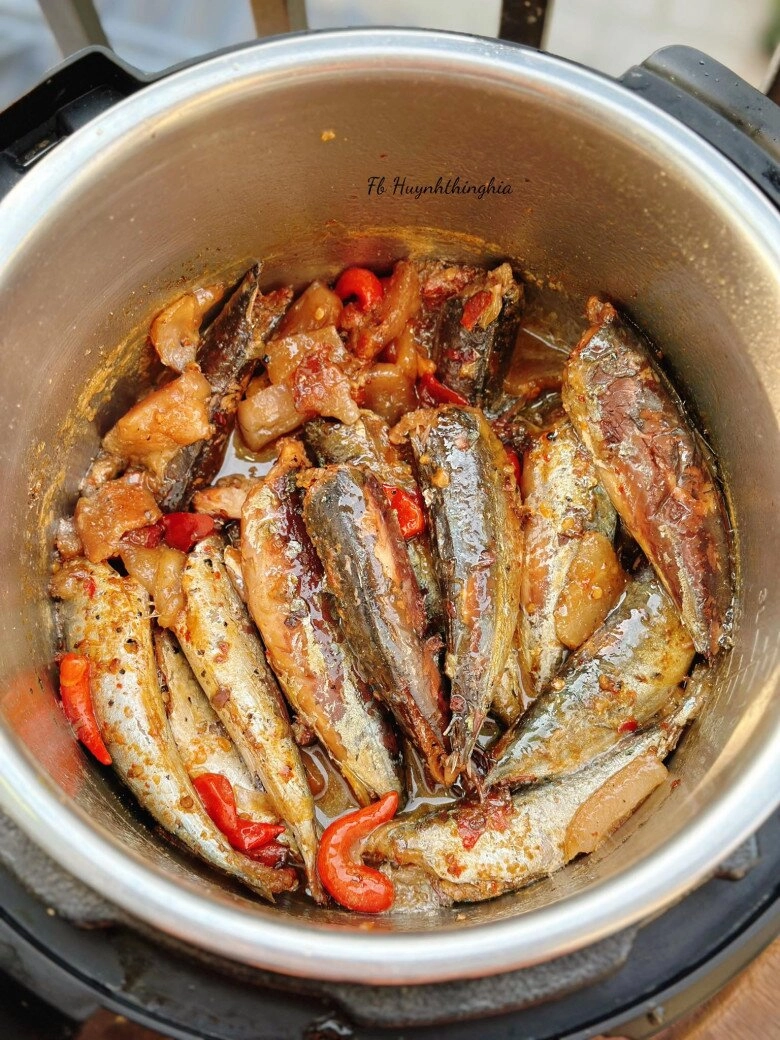 Bánh mì cá nục vừa ngon vừa lạ miệng ăn một lần nhớ mãi - 4