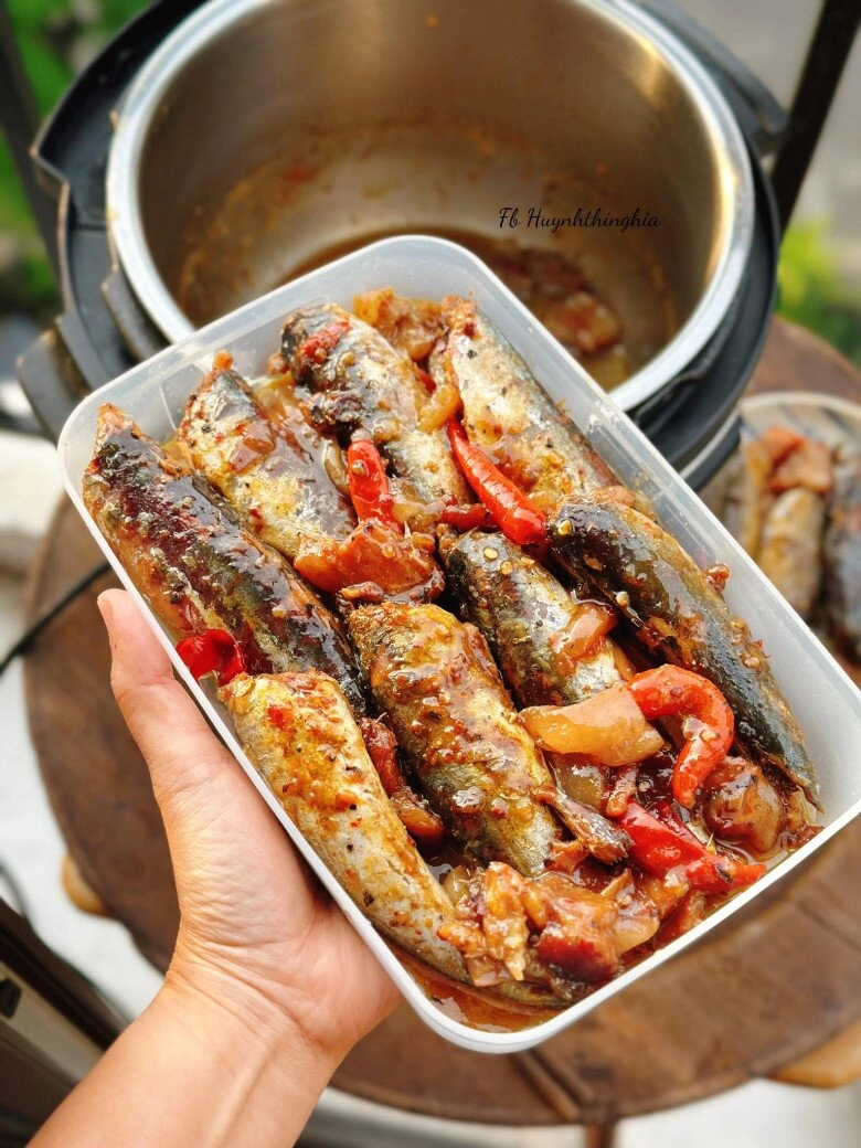 Bánh mì cá nục vừa ngon vừa lạ miệng ăn một lần nhớ mãi - 5