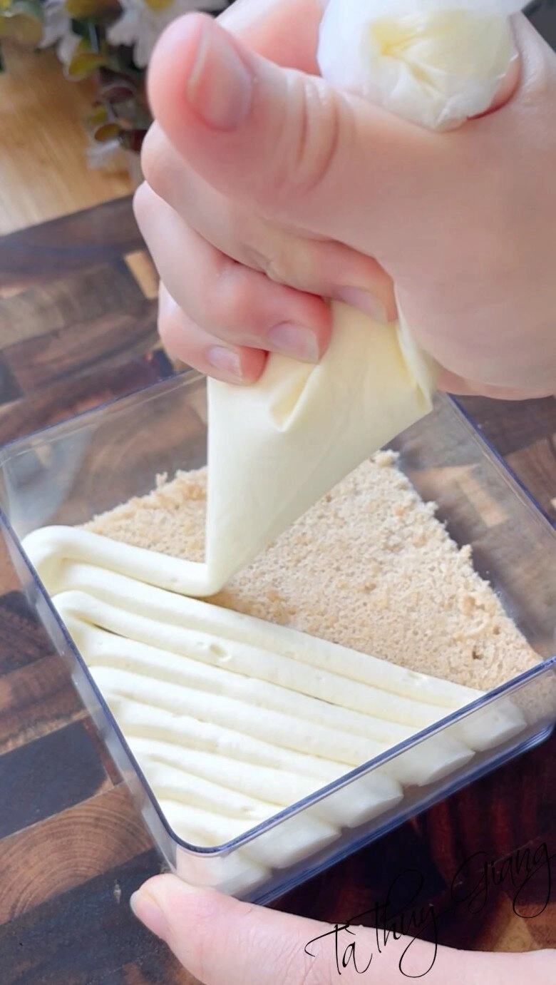 Bánh ô long nhài nhãn đang hot điên đảo làng bánh chị em nào mê thử làm ngay nhé - 16
