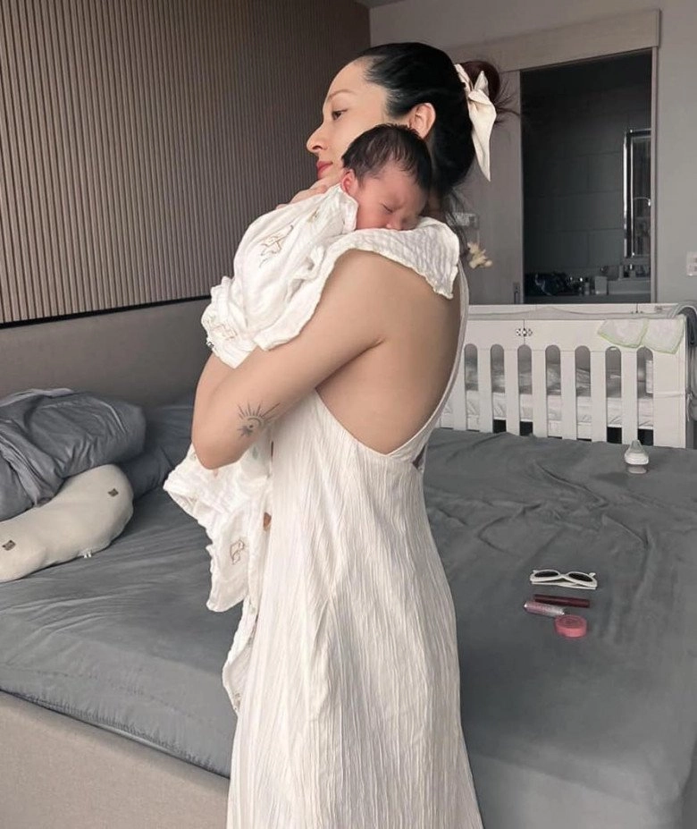 Bảo anh hóa ra làm mẹ rất đảm đang nấu ăn dặm cho con đơn giản nhưng giá trị dinh dưỡng không tưởng - 4