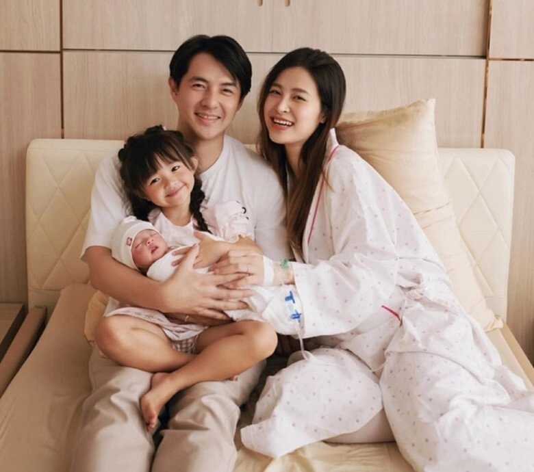 Bé gái việt gây sốt với loạt ảnh xinh xắn trên bãi biển vũng tàu thân thế hoá ra là cháu gái gia tộc giàu có - 8