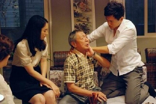 Bố chồng làm di chúc chỉ cho con trai và cháu nội 10 tỷ biết người thừa kế 30 tỷ còn lại chồng tôi từ mặt ông luôn - 3