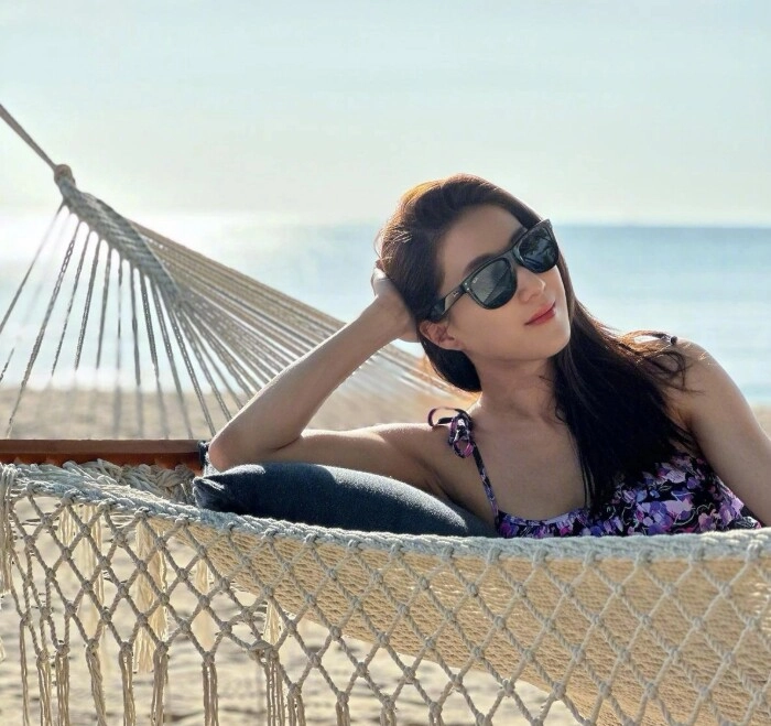 Bỏ tình 7 năm lấy doanh nhân thu nhập 22 tỷnăm ngọc nữ màn ảnh gây xôn xao với hình ảnh chăm con trên phố đi bộ hà nội - 5