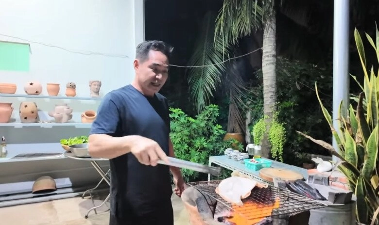 Bữa ăn thơm nức của diễn viên 52 tuổi chưa vợ - trung dũng và mẹ ruột ở căn nhà bình dị - 5