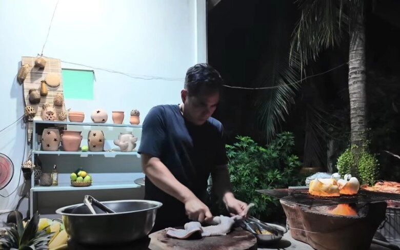 Bữa ăn thơm nức của diễn viên 52 tuổi chưa vợ - trung dũng và mẹ ruột ở căn nhà bình dị - 9