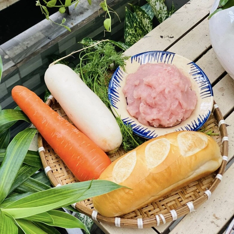 Bữa sáng đổi vị với bánh mì chả cá vừa đơn giản lại ngon ai ăn cũng khen tấm tắc - 2