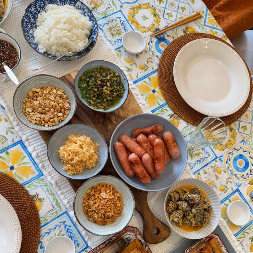 Bữa tiệc tại nhà nàng dâu nghìn tỷ do cô và những người bạn trổ tài toàn món dân dã cây nhà lá vườn - 7