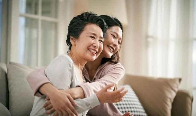Bức ảnh hai đứa trẻ giữa khu chợ khiến nhiều bậc cha mẹ giật mình xem lại cách nuôi dạy con - 5