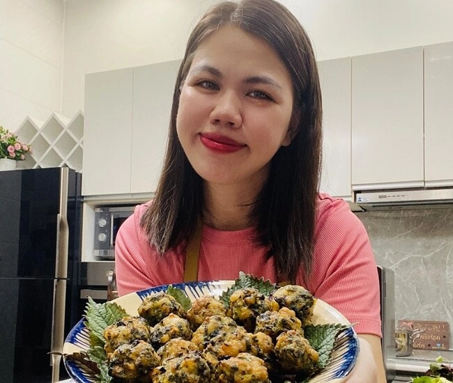 Bún riêu tôm chả ốc thơm ngon nóng hổi giòn giòn cho bữa sáng cuối tuần - 1