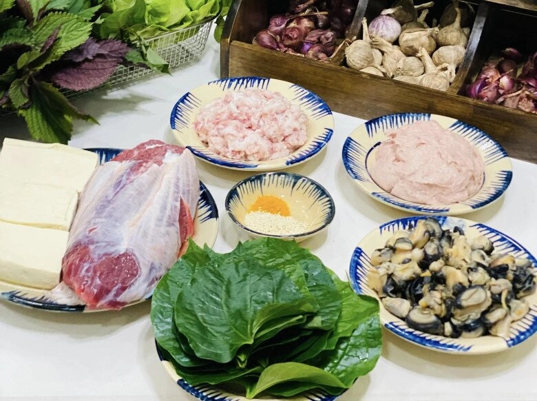 Bún riêu tôm chả ốc thơm ngon nóng hổi giòn giòn cho bữa sáng cuối tuần - 2