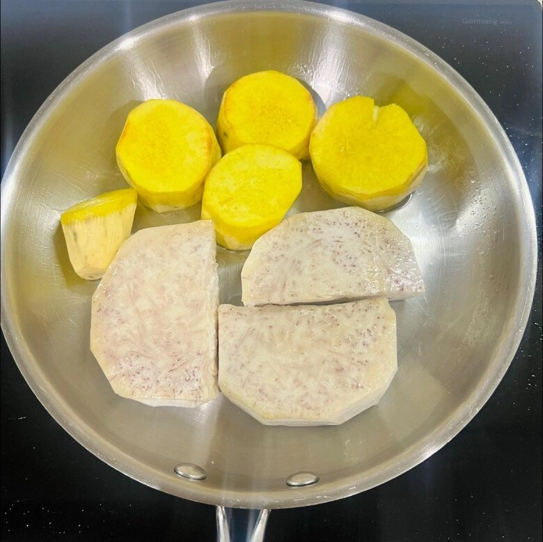 Cà ri gà bánh mì cho sáng cuối tuần ai ăn rồi cũng chỉ ước còn thêm chút nữa - 2