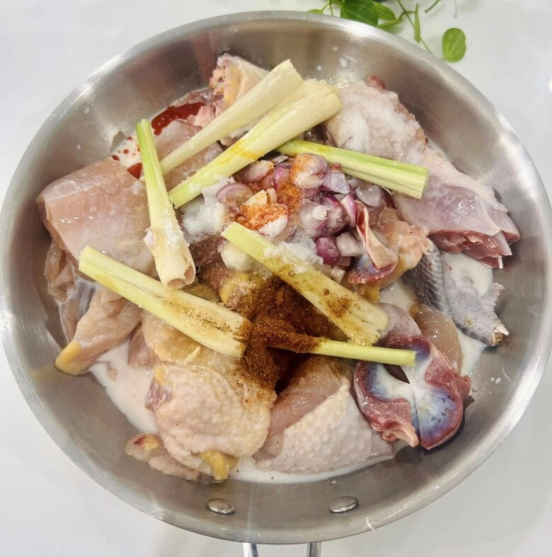 Cà ri gà bánh mì cho sáng cuối tuần ai ăn rồi cũng chỉ ước còn thêm chút nữa - 3