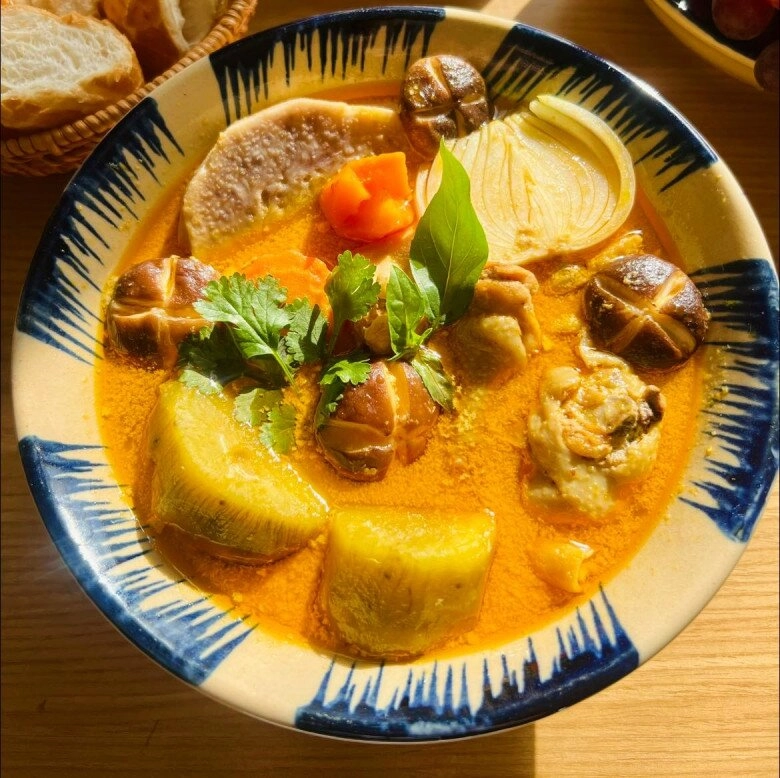 Cà ri gà bánh mì cho sáng cuối tuần ai ăn rồi cũng chỉ ước còn thêm chút nữa - 8