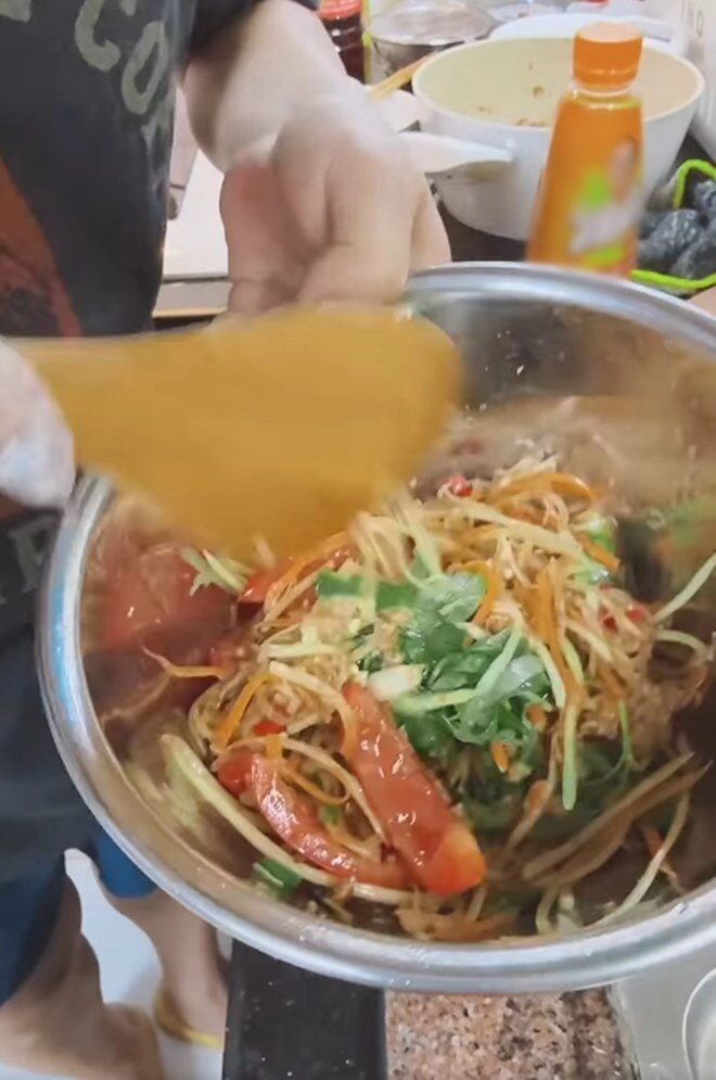 Ca sĩ quang linh rảnh tí là đâm chày giã cối vợ cũ đàm vĩnh hưng đòi anh qua mỹ làm món này - 4