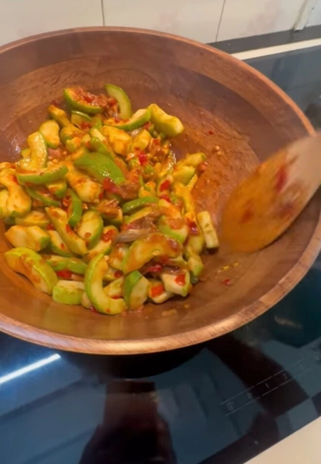 Ca sĩ quang linh rảnh tí là đâm chày giã cối vợ cũ đàm vĩnh hưng đòi anh qua mỹ làm món này - 7