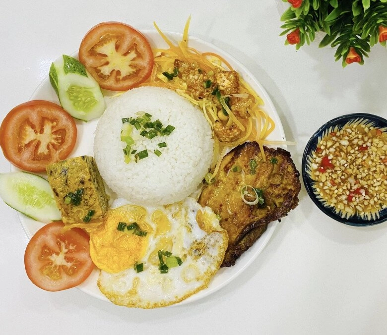 Cách làm cơm tấm sườn nướng thơm phức ăn sạch đĩa của mẹ đảm sài gòn - 15