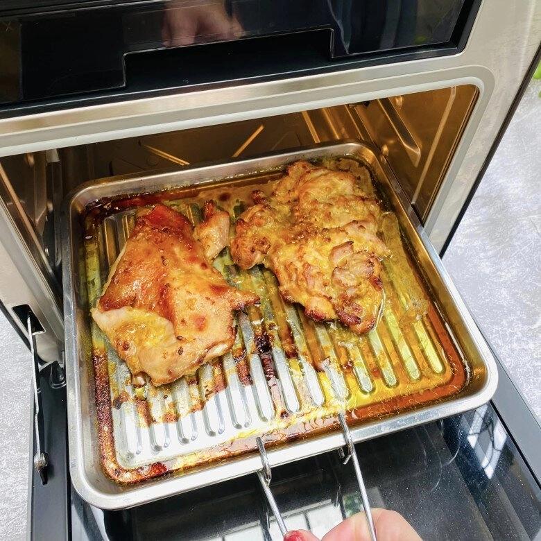 Cách làm gà nướng xá xíu thơm nức mũi cho ngày mát trời chỉ vài bước là xong người già trẻ nhỏ đều thích mê - 5